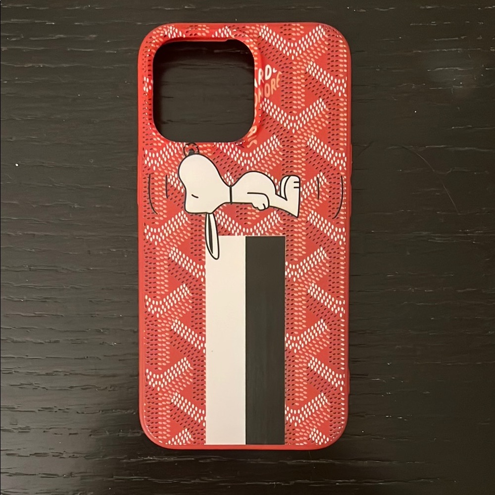 iPhone 13 Pro snoopy phone case